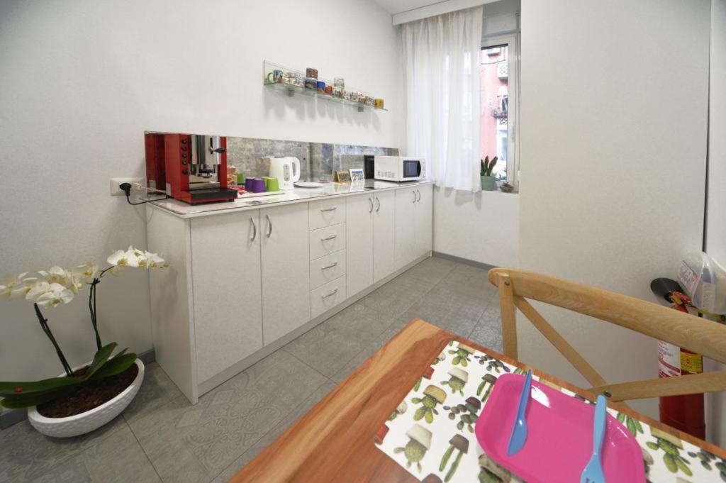 Konak Rooms L Skanderbeg Square 티라나 외부 사진