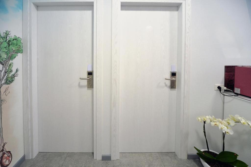 Konak Rooms L Skanderbeg Square 티라나 외부 사진